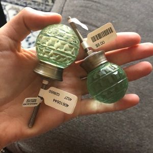 Vintage-Inspired Knobs
